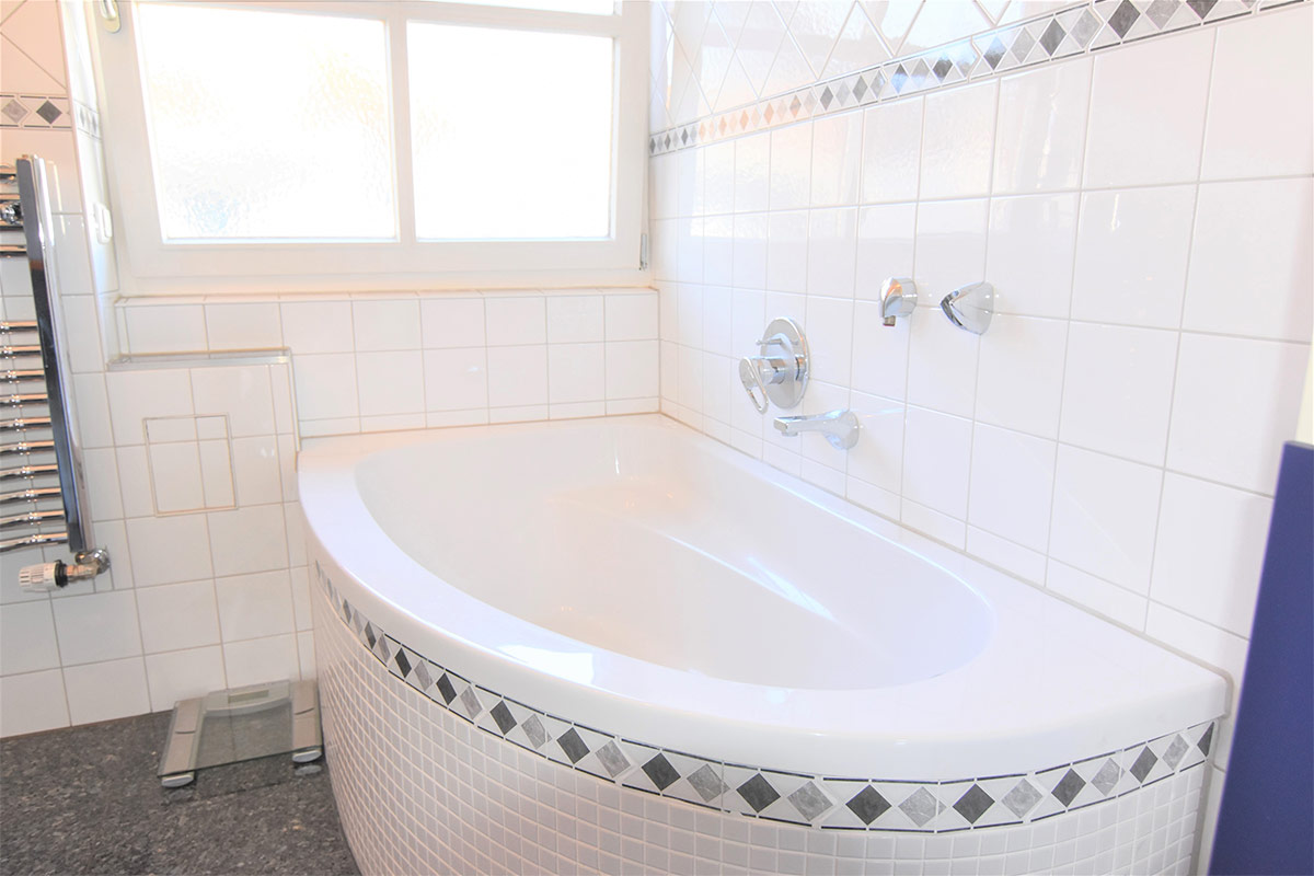 https://www.immobilienheinrich.com/wp-content/uploads/Reihenmittelhaus_Nymphenburg_04.jpg
