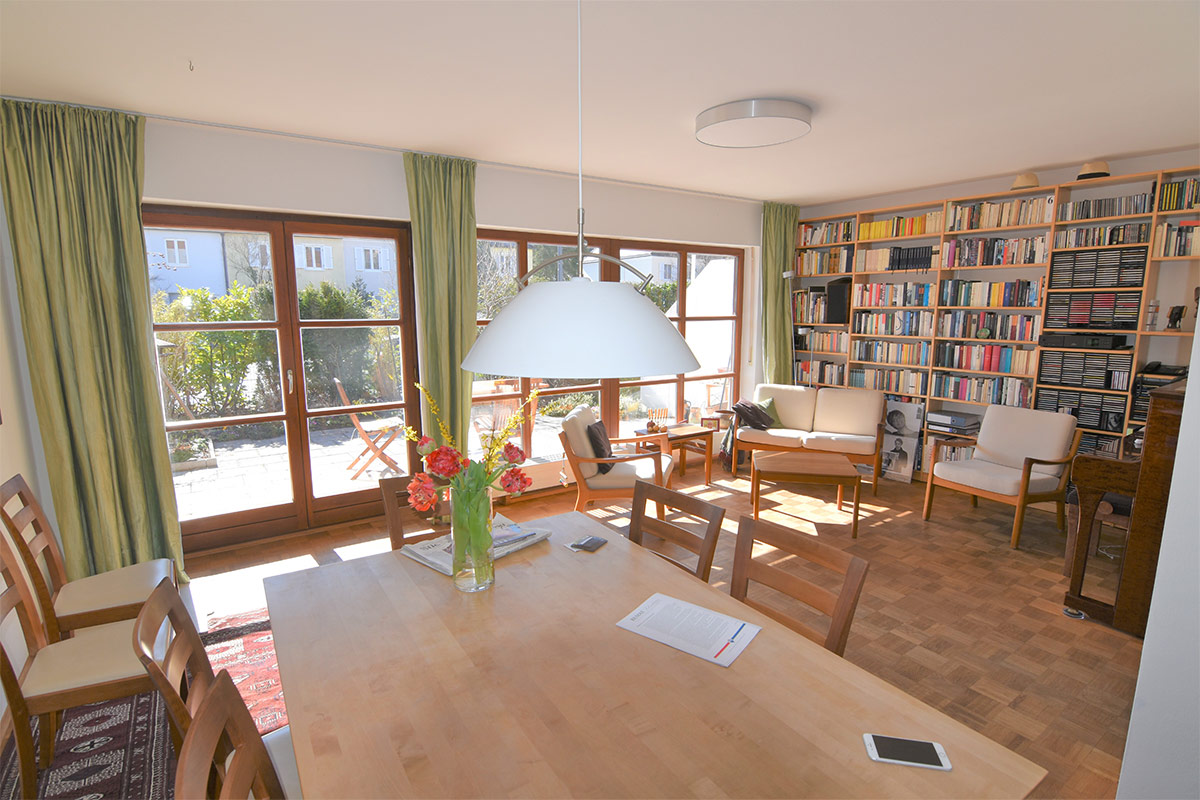 https://www.immobilienheinrich.com/wp-content/uploads/Reihenmittelhaus_Nymphenburg_07.jpg
