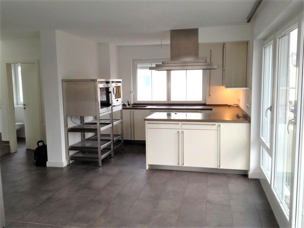 https://www.immobilienheinrich.com/wp-content/uploads/Wohnung_in_Trudering_Kuechenbereich_02-1.jpg